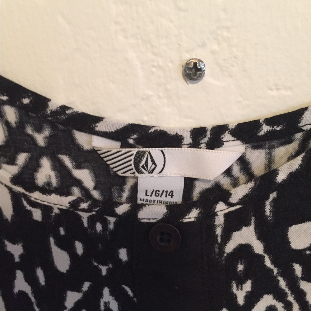 Volcom Tank Top - Picture 2 of 2